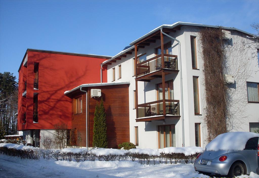 Panorama Hotell Piest'any Exteriör bild